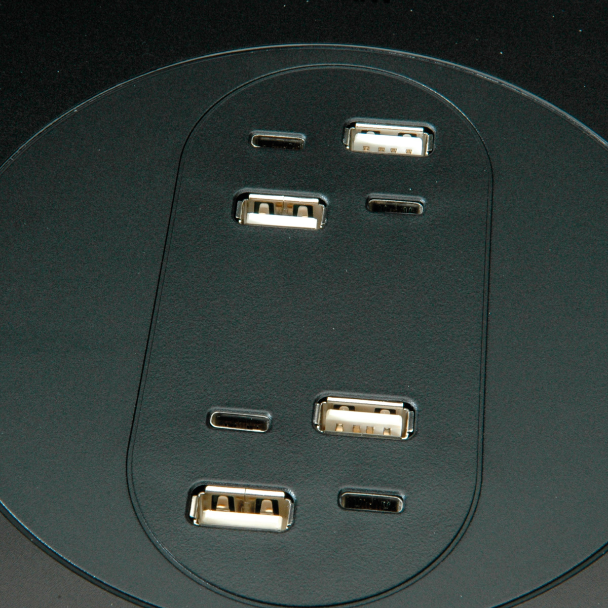 BACHMANN MOV:E POWER UNIT 4x Charger USB-A/C, 220W, /  (BILD2)