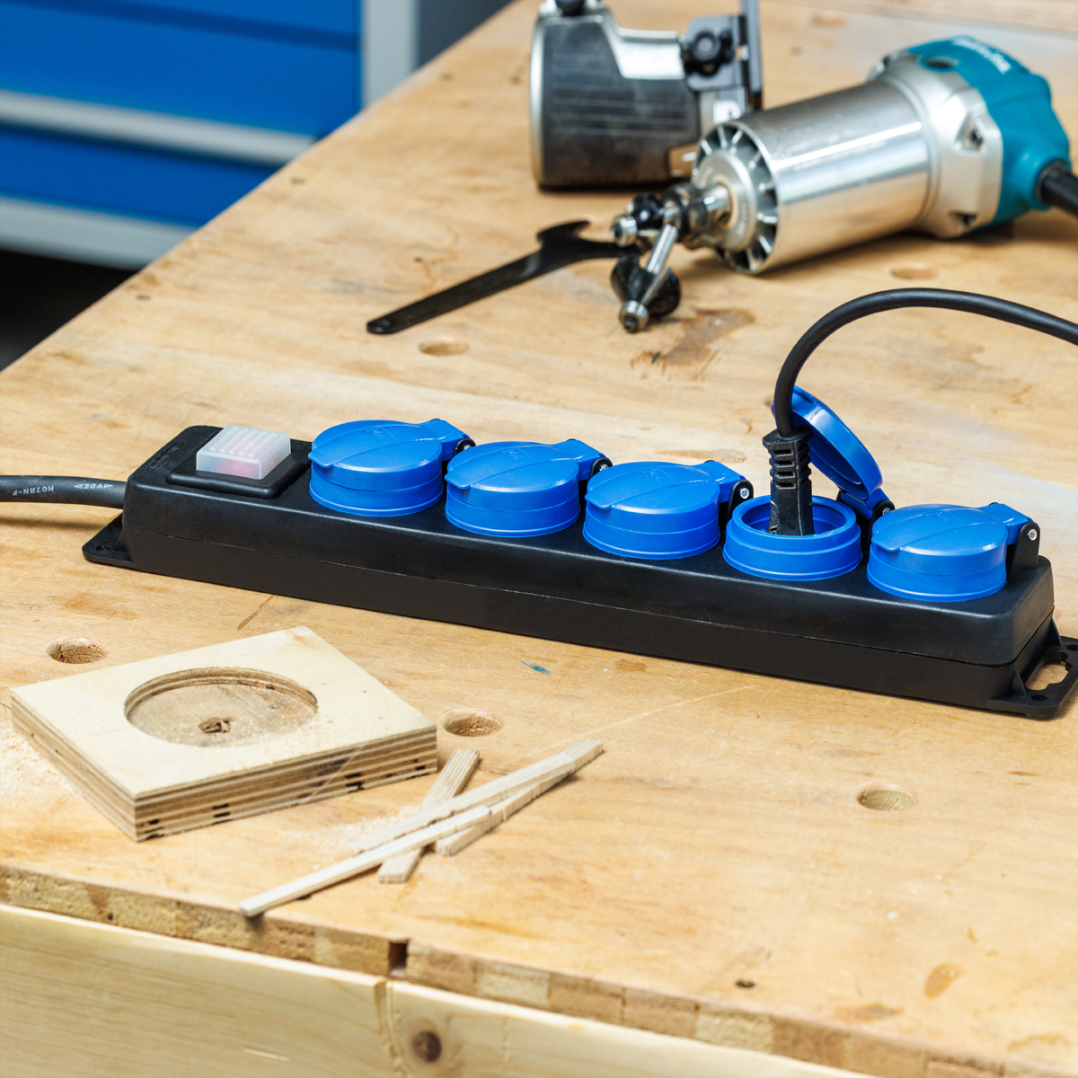 BACHMANN Verteilersteckdose 5x CEE7/3, IP44, 4,5m